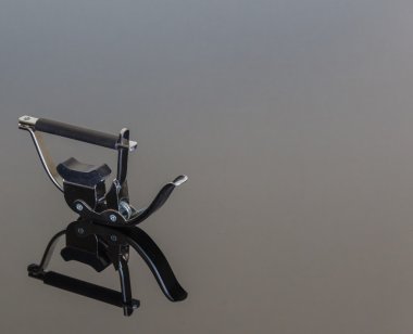 gitar capo kahverengi camına