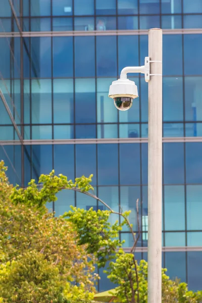 Security Camera with Building Background, CCTV Camera — Stock Photo, Image