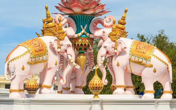 Estatua de elefante blanco — Foto de Stock