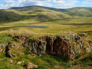 küçük dağ gölü