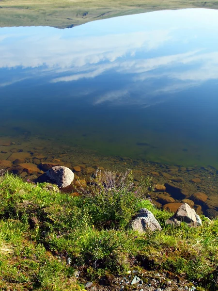 高原 ukok の湖 — ストック写真
