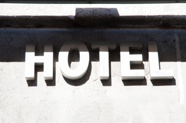 Hotel şarkı sözleri