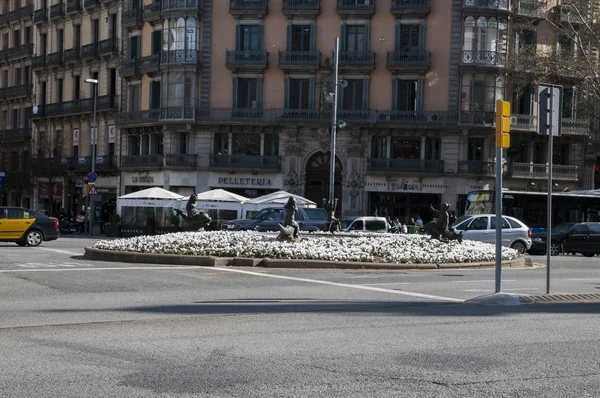 Roundabout in the center of barcelona — Stock Photo, Image