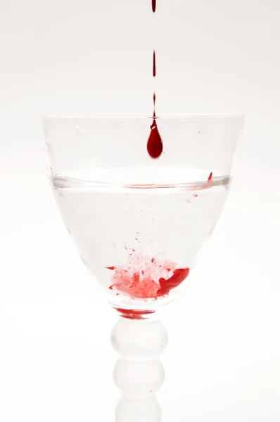 Vaso de gota roja —  Fotos de Stock