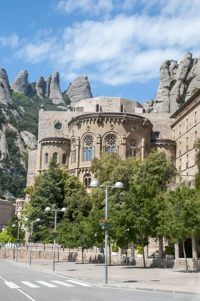 Montserrat Monastery with mountains — Stock Photo, Image