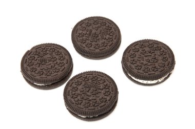 kremalı çikolatalı kurabiye