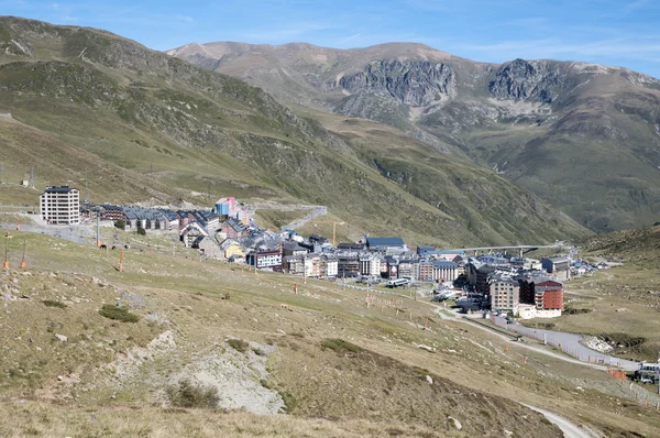 Människor i pas de la casa — Stockfoto