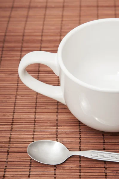 Чашка кофе и ложка — стоковое фото