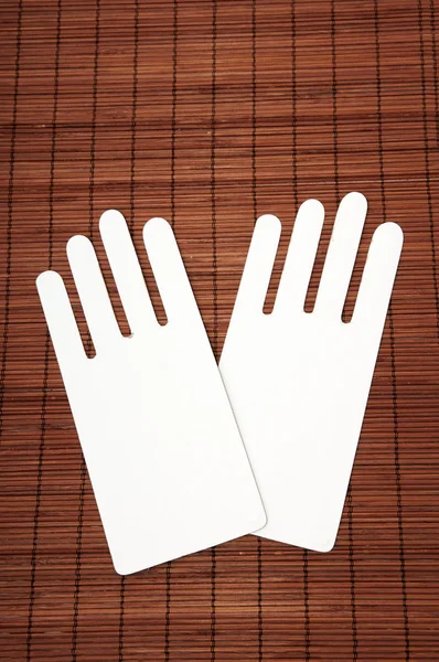 Kartonnen handen — Stockfoto