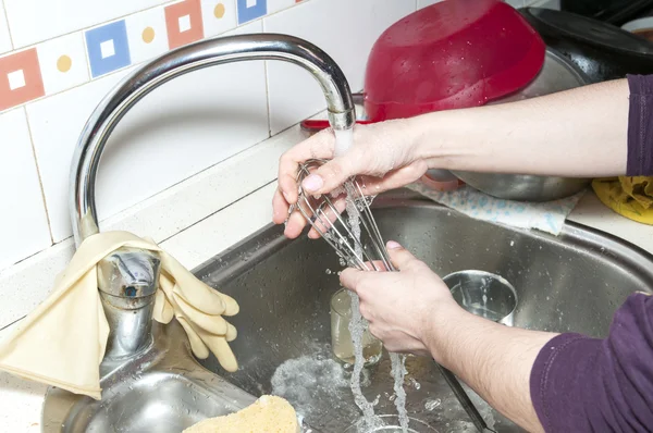 Washing the dishes — Stock Photo, Image