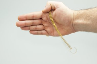 el zinciri ve bir yüzük