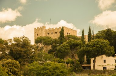 La roca del valles Kalesi