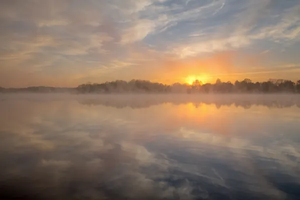 Sonnenaufgang, Whitford Lake — Stockfoto