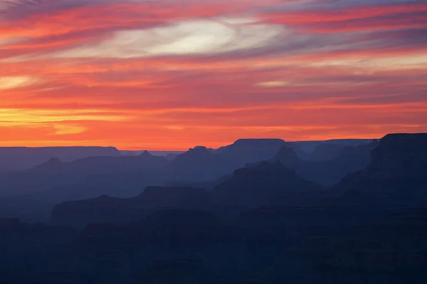 Západ slunce, jižní okraj grand Canyonu — Stock fotografie