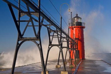 South haven deniz feneri ve sıçramasına dalga
