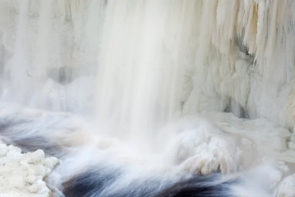 V zimě, horní tahquamenon vodopády — Stock fotografie