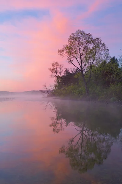 Whitford Lake im Morgengrauen — Stockfoto