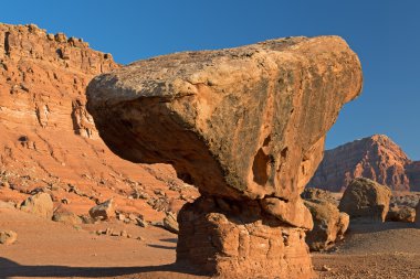 Balanced Rock, Glen Canyon National Recreation Area clipart