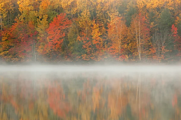 Podzim, moccasin lake — Stock fotografie
