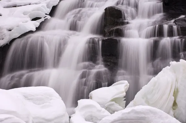 Kış, bond falls — Stok fotoğraf