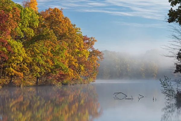 Herbstadlersee — Stockfoto