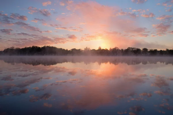 Frühling Sonnenaufgang Whitford Lake — Stockfoto