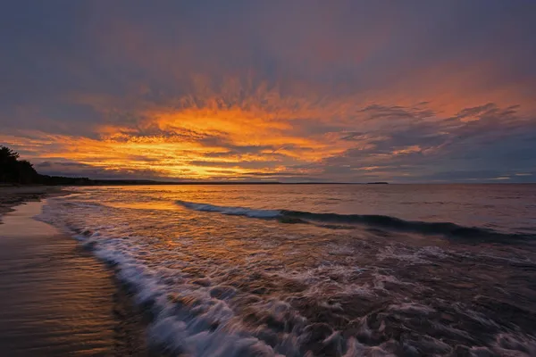 Paisaje Atardecer Del Lago Superior Con Oleaje Fluido Autrain Península — Foto de Stock