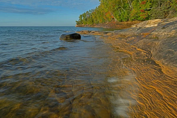 Jesień Krajobraz Górniczej Plaży Jezioro Superior Krajowe Jezioro Skalne Górny — Zdjęcie stockowe