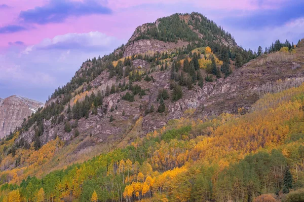 Podzimní Krajina Úsvitu Maroon Bells Snowmass Wilderness Colorado Usa — Stock fotografie