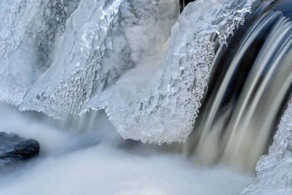 Winter Landschap Van Een Cascade Bij Bond Falls Omlijst Door — Stockfoto