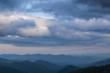 Clingmans Dome 'dan Bahar Alacakaranlığı, Great Smoky Dağları Ulusal Parkı, Tennessee, ABD