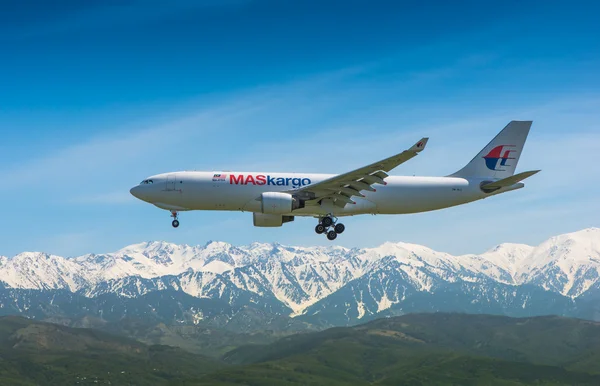 Malaysia Airlines Airbus A330 — Stock Photo, Image