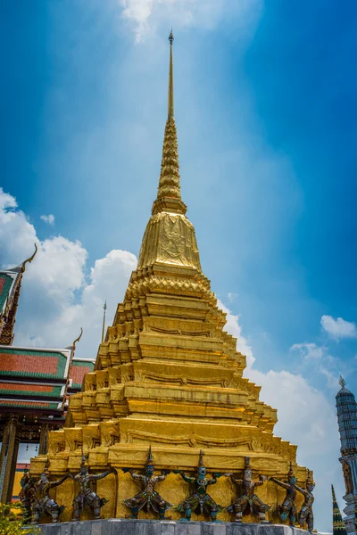 Templo de Wat Phra Kaew — Foto de Stock