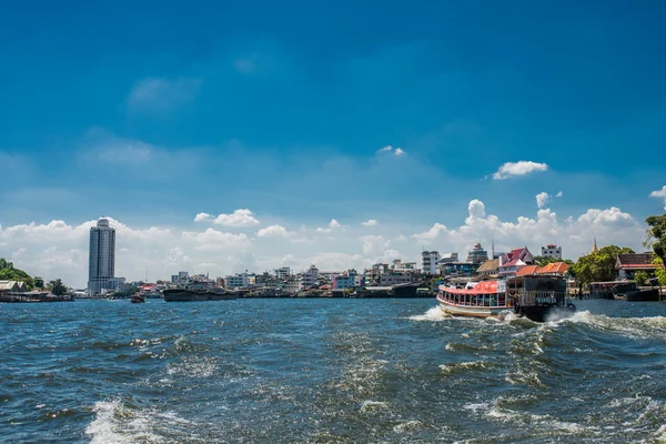 Le fleuve Chao Phraya à Bangkok — Photo