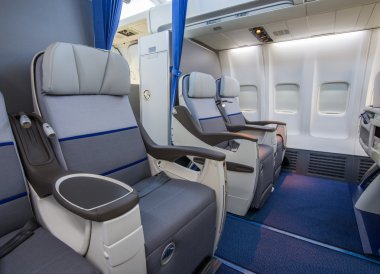 Business class oturma bir uçağın içinde