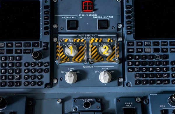 Botones Control Primer Plano Cabina Del Avión Con Enfoque Selectivo — Foto de Stock