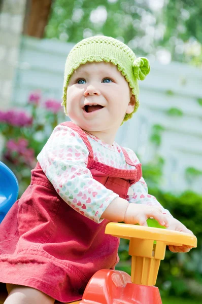 Baby on the car — Stock Photo, Image