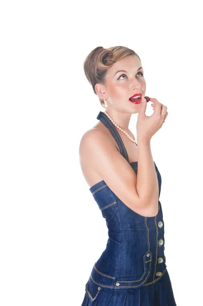 Retro kadın yiyor şeker