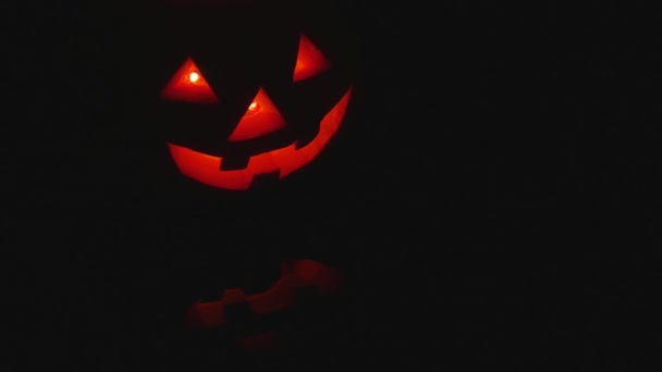 Halloween Incandescente Zucca Jack Lanterna Sfondo Nero — Video Stock