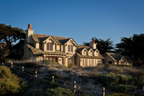Casa costiera di lusso — Foto Stock