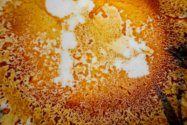 Textura Crema Ardiente Amarillo Naranja Abstracta Fondo Blanco Leche Quemando — Foto de Stock
