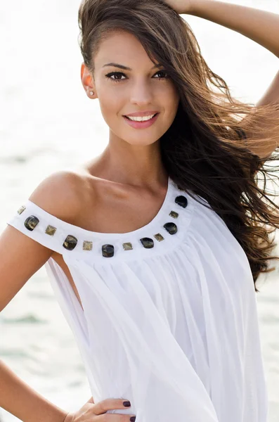 Beautiful girl in white dress — Stock Photo, Image