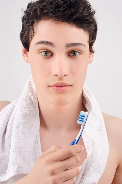 Ochtend routine van het wassen van de tanden. — Stockfoto