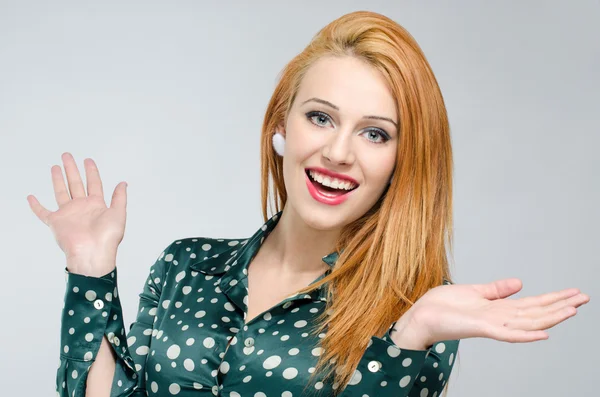 Portrait of a happy young beautiful woman with her hands up. — Stock Photo, Image