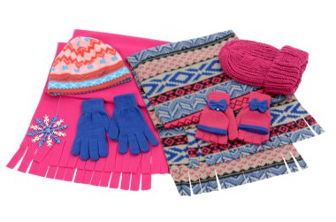 bir eşarp farklı aksesuarlar ile styling.