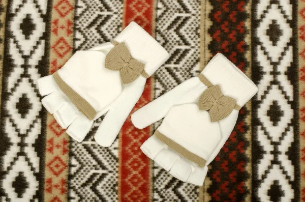 Cute white mittens. — Stock Photo, Image