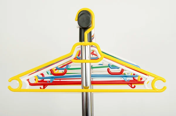 Rack of clothes with empty hangers. — Stock Photo, Image