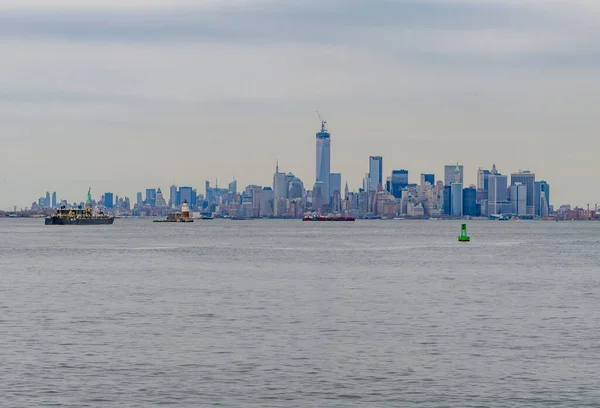 Skyline Manhattan Nueva York Con Río Hudson Vanguardia Durante Invierno —  Fotos de Stock