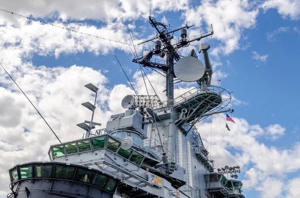 Intrepid Kulesi, alçaktan görüş, Intrepid Deniz-Hava-Uzay Müzesi, NYC