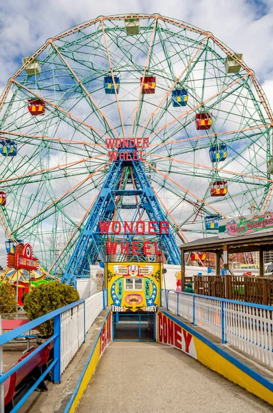 Wonder Wheel Ferris Wheel Luna Park Coney Island Close New — Stockfoto